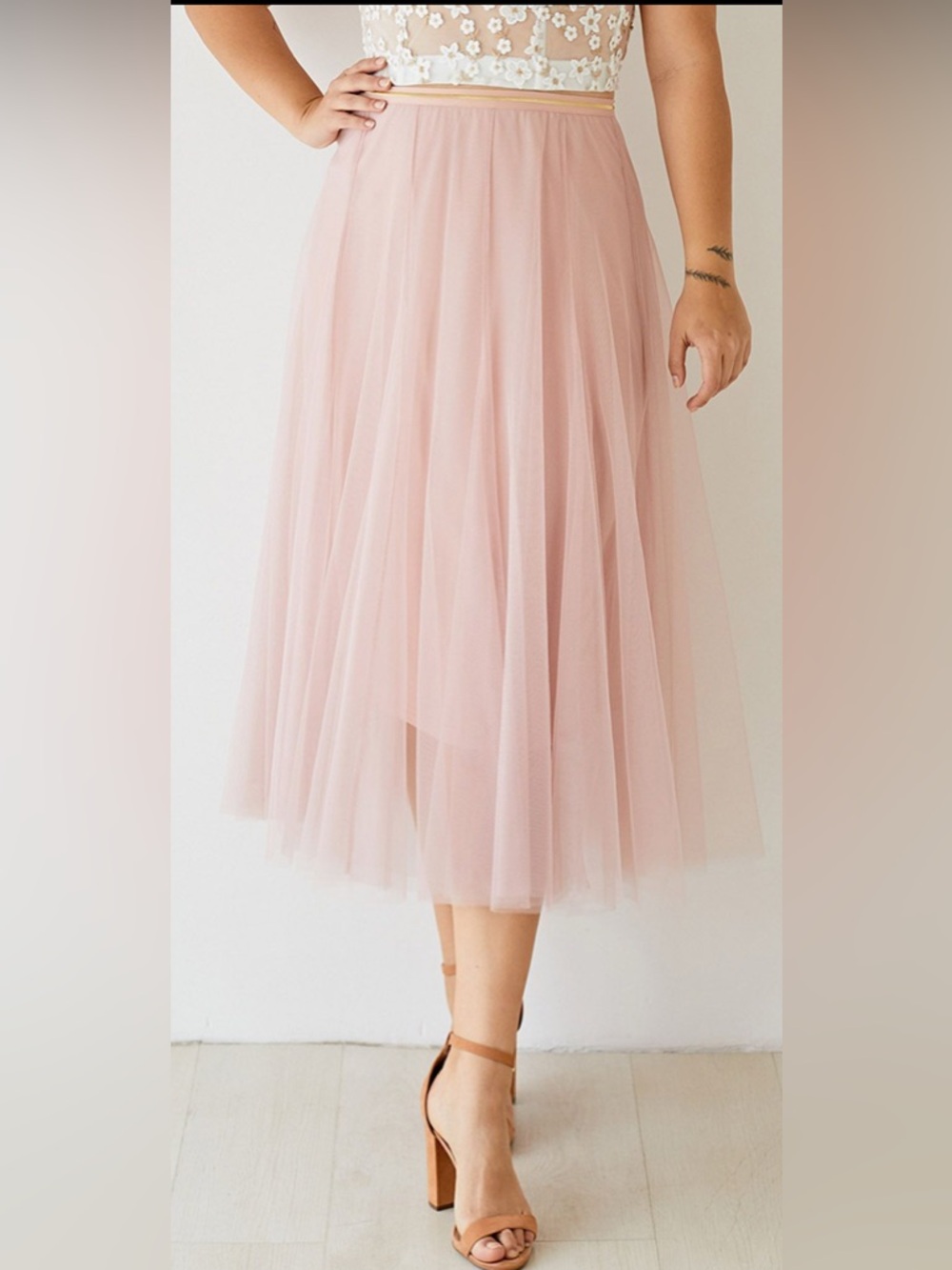 Chicwish- My Secret Garden Tulle Maxi Garden Skirt